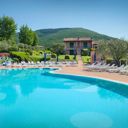 Ca Rina-appartamento Con Piscina E Tennis Costermano